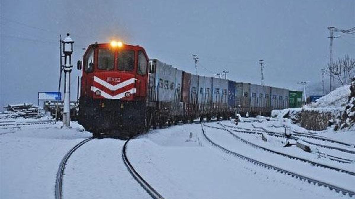 Bakanlık duyurdu! İlk tren yarın yola çıkacak