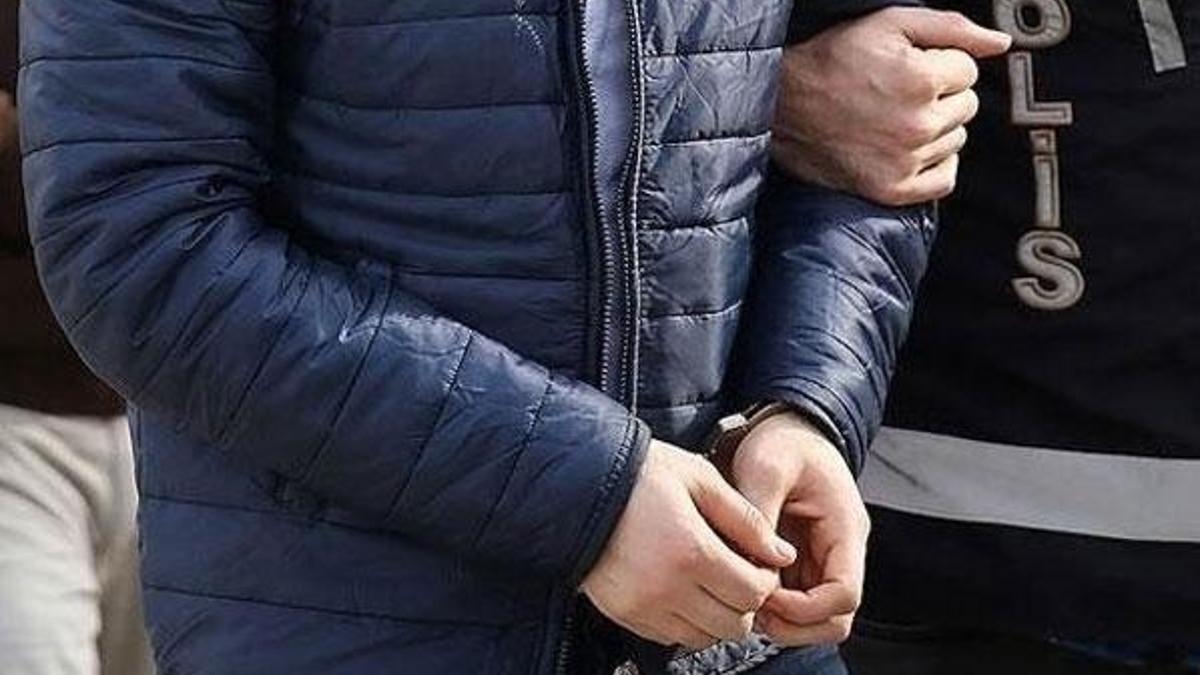 FETÖ'den 4 yıldır aranan öğretmen tutuklandı