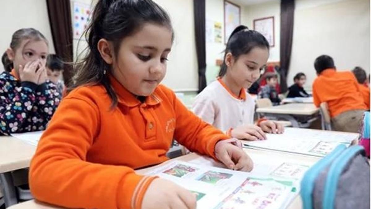 Okulların açılışı ile ilgili flaş açıklama! 'Mart ayının ortası...'