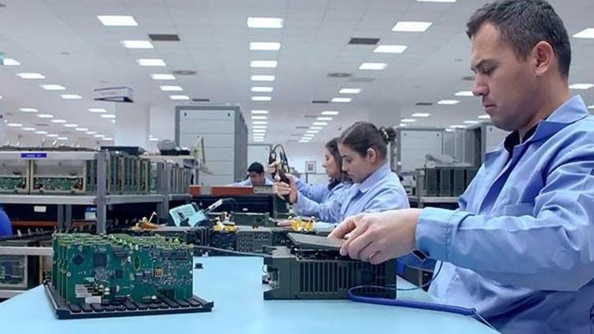 ASELSAN anten üretiminde rekor yerlilik oranına ulaştı