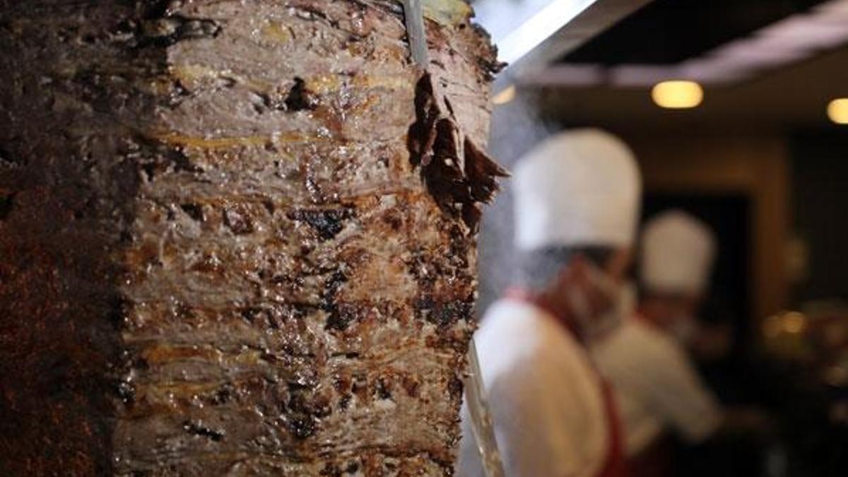 Et ve tavuk dönerde tadarak anlaşılamayan hileler