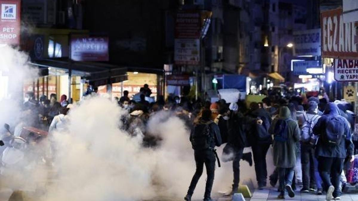 Kadıköy'de Boğaziçi eylemine polis müdahalesi: 104 kişi gözaltına alındı