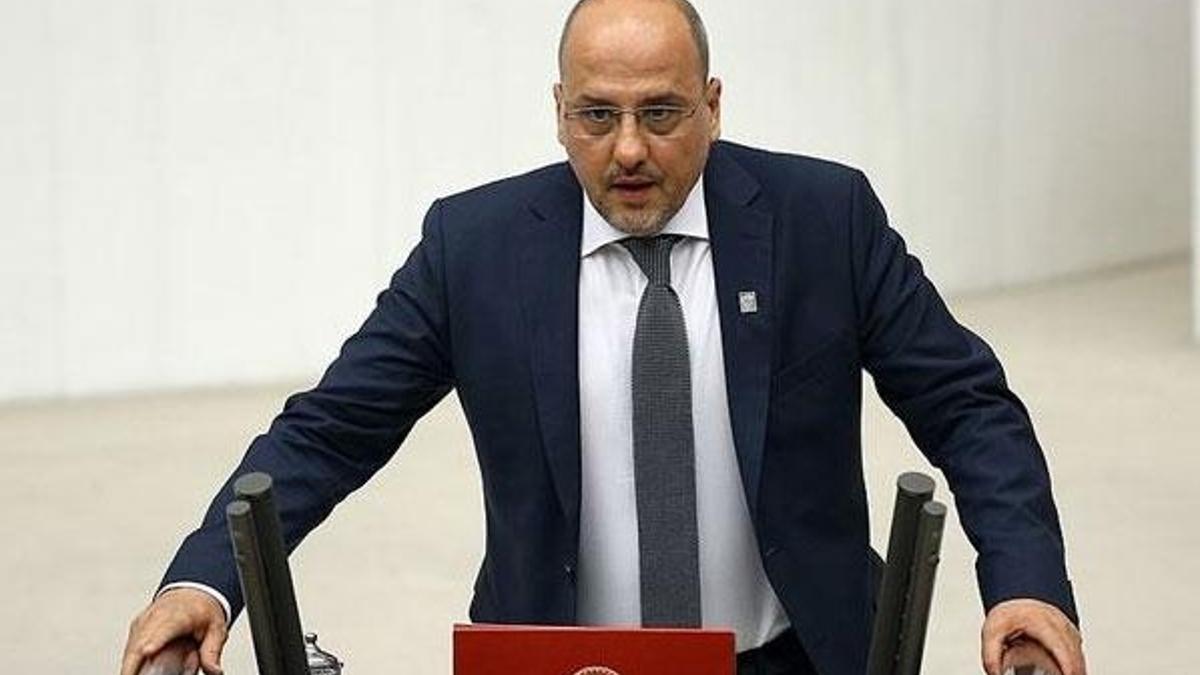 Ahmet Şık hakkında soruşturma başlatıldı!