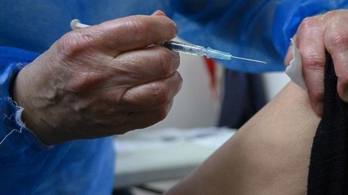 Hamileler ve emziren anneler için Kovid-19 aşısı önerisi