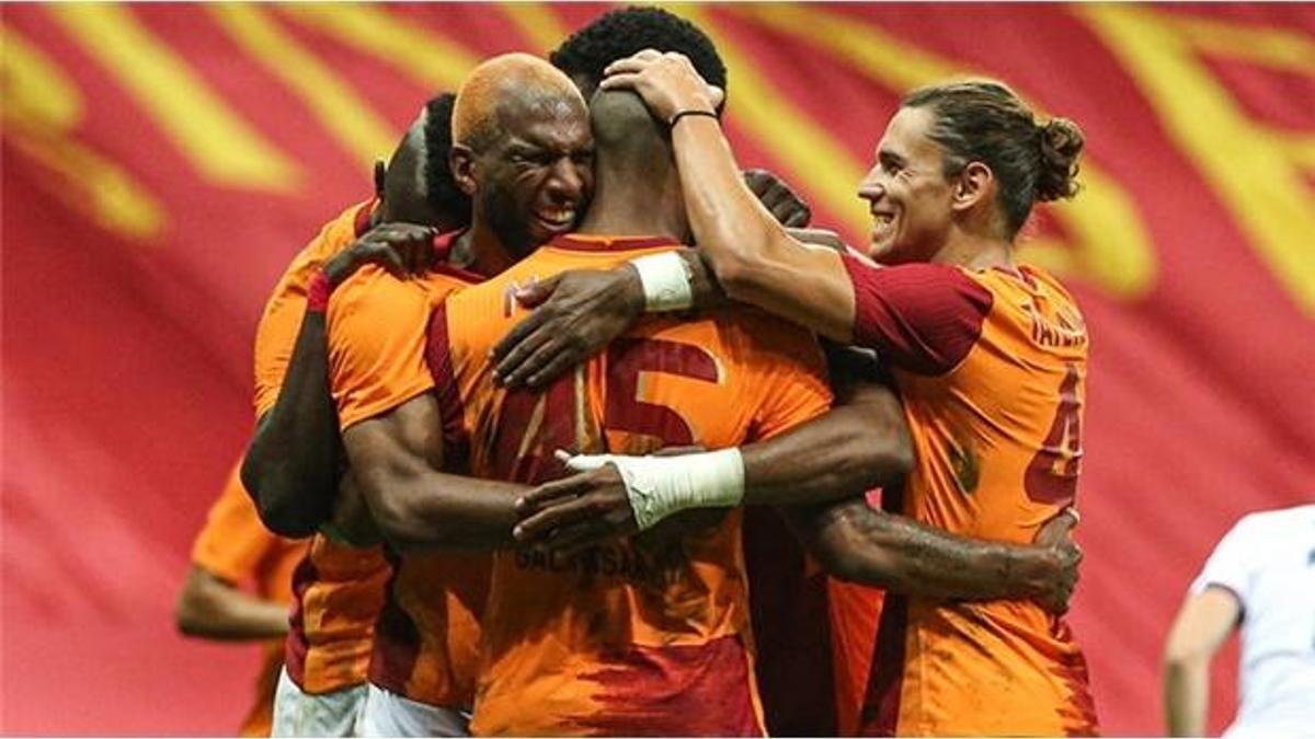 Ryan Babel derbide forma giyerse kontratı 1 yıl uzayacak