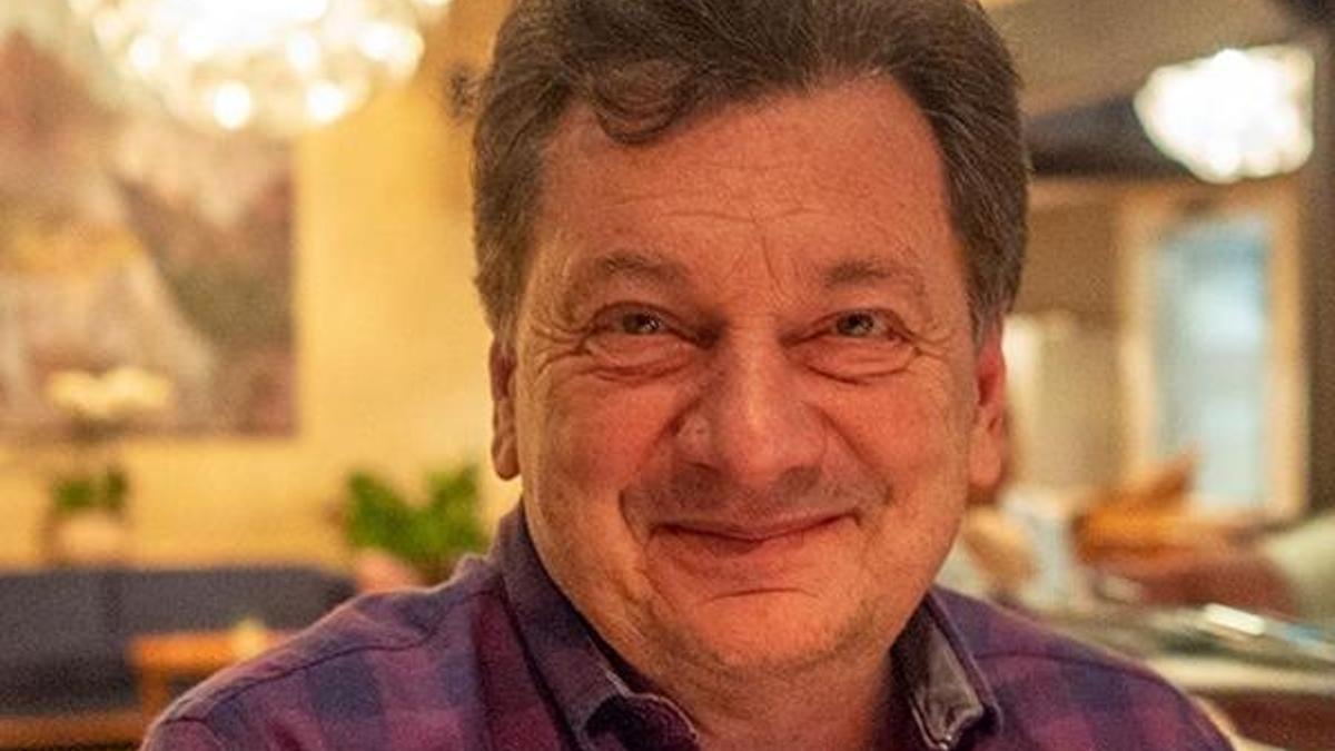 Vedat Milor'dan yeni anket: Tarhana mı, mercimek mi?