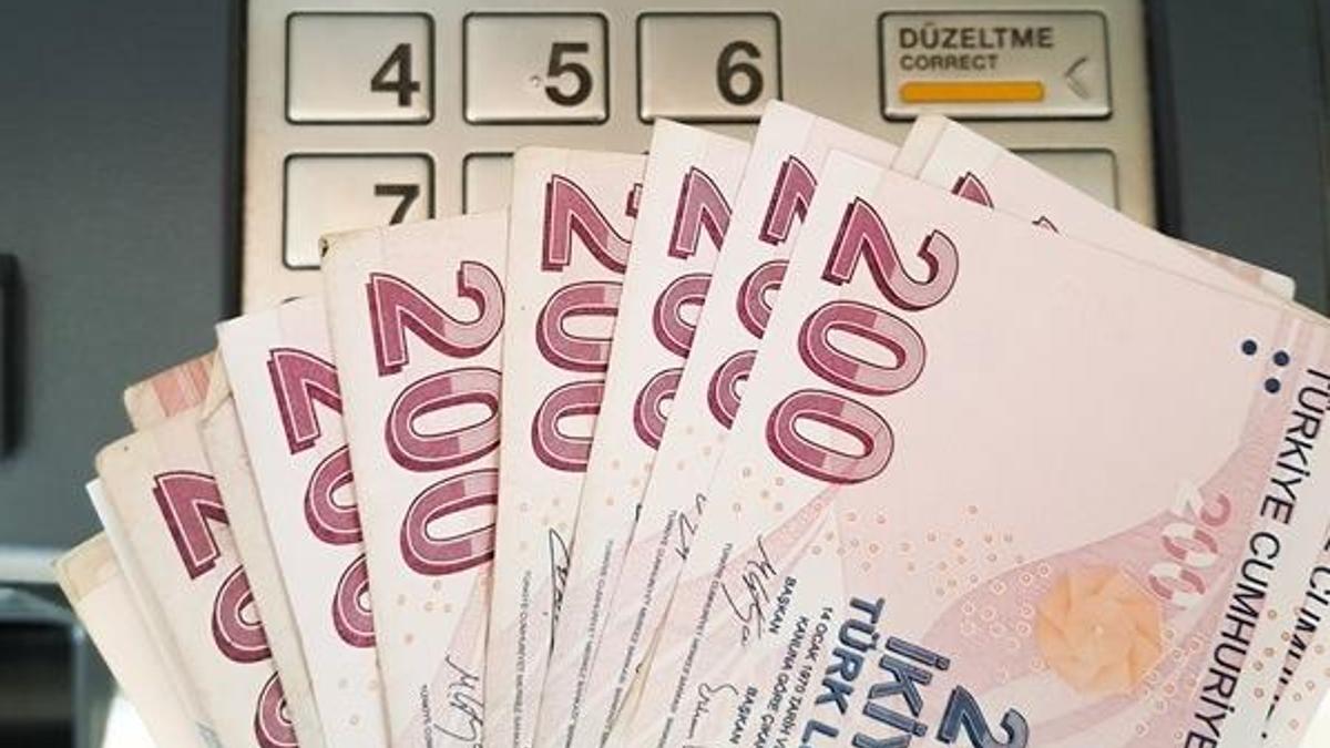 Yıllık 12 bin lira ikramiye! İlk ödenek maaşla yattı, duyan bıraktı...