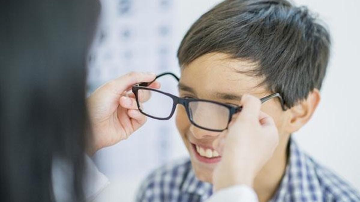 Sık gözlük değiştirme keratokonus belirtisi olabilir!
