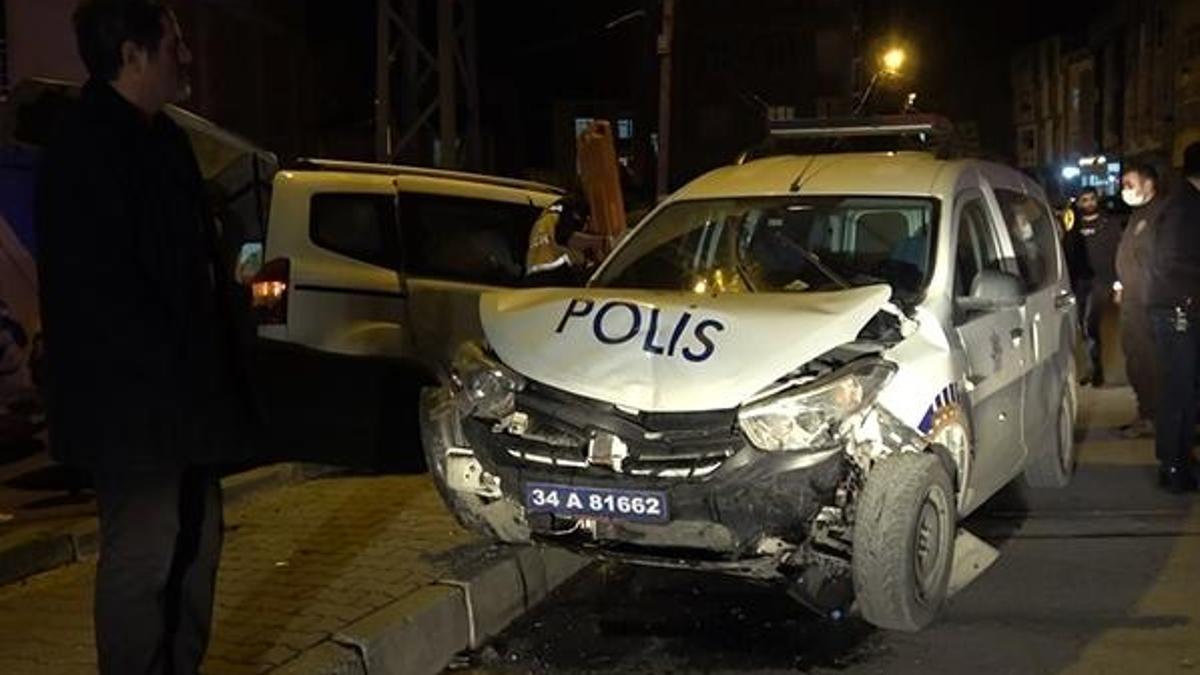 Arnavutköy'de polis aracı kaza yaptı! 2'si polis, 3 yaralı