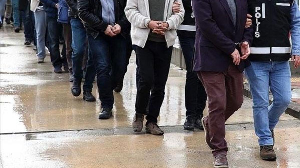 Konya merkezli 4 ilde FETÖ operasyonu: 15 gözaltı