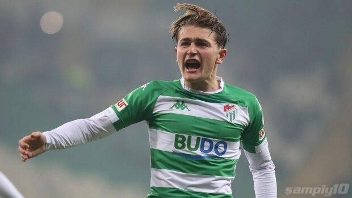 Kulüplere büyük şok! Sözleşme uzatmayan futbolculara kadro dışı kararı...