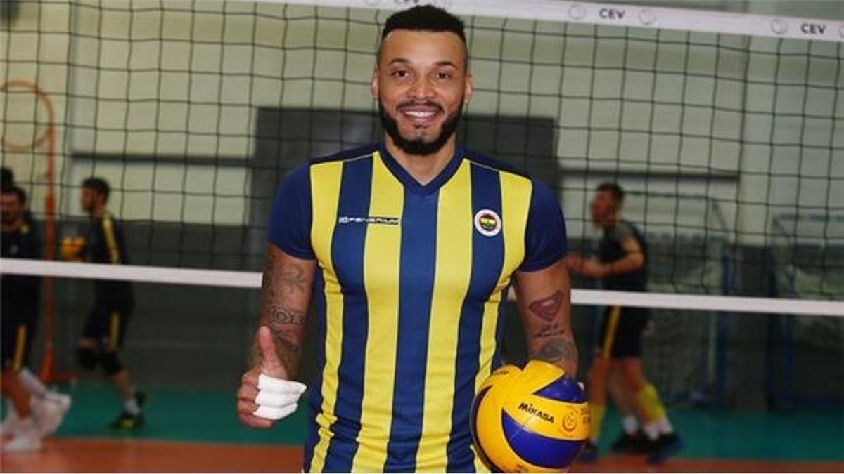 Harun Tekin'e sürpriz yerden eleştri!