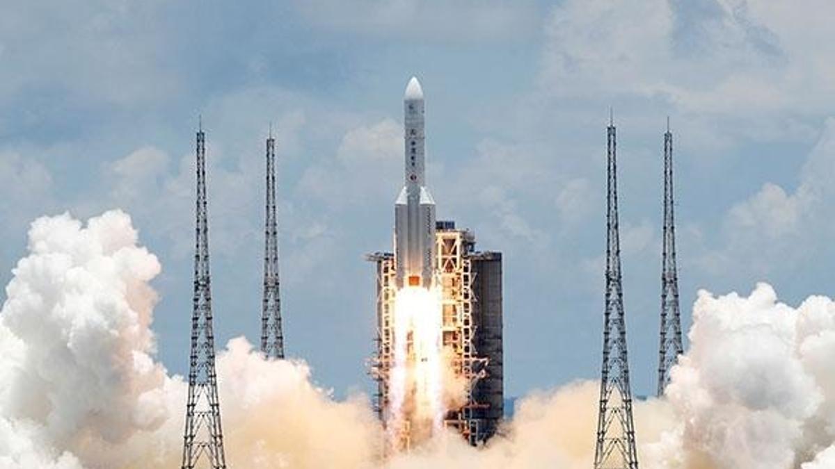 Çin'in keşif aracı Mars'ın yörüngesine girdi