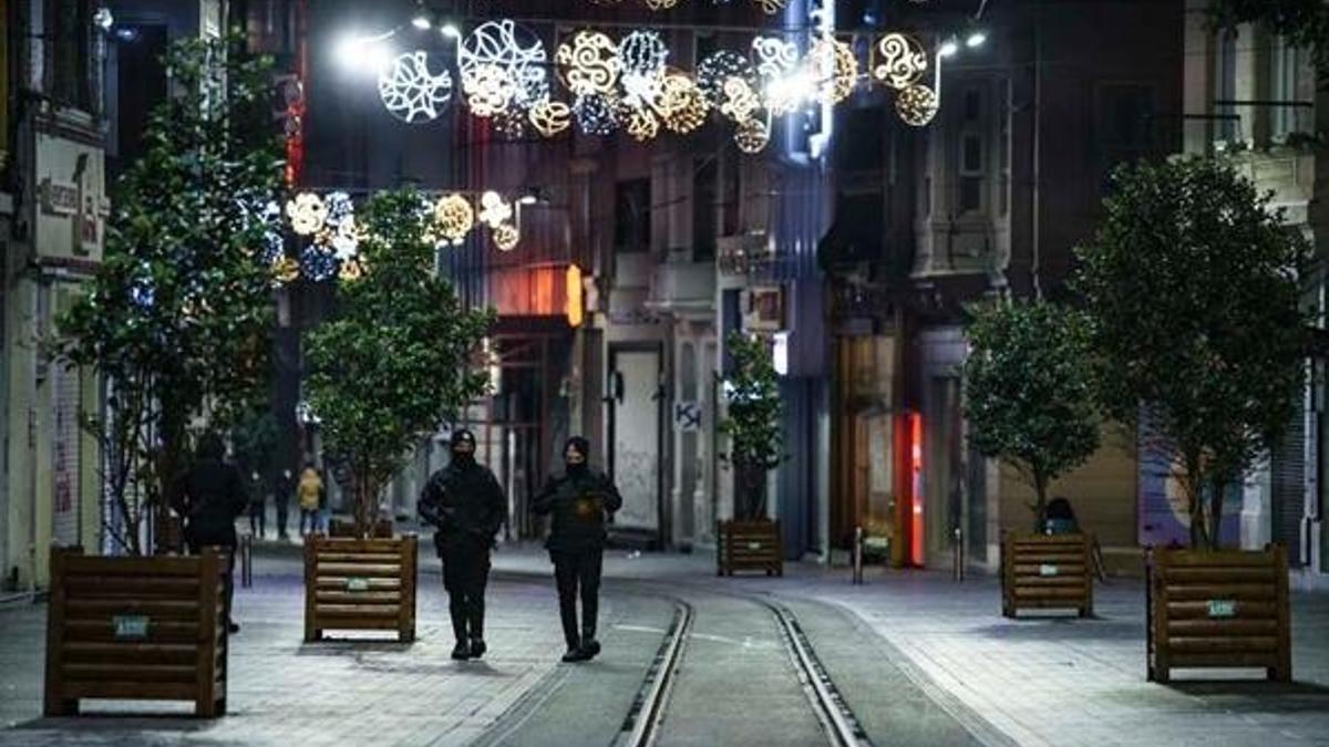 Sokağa çıkma yasağı kalkıyor mu? Kısıtlamalara ilişkin flaş detaylar...