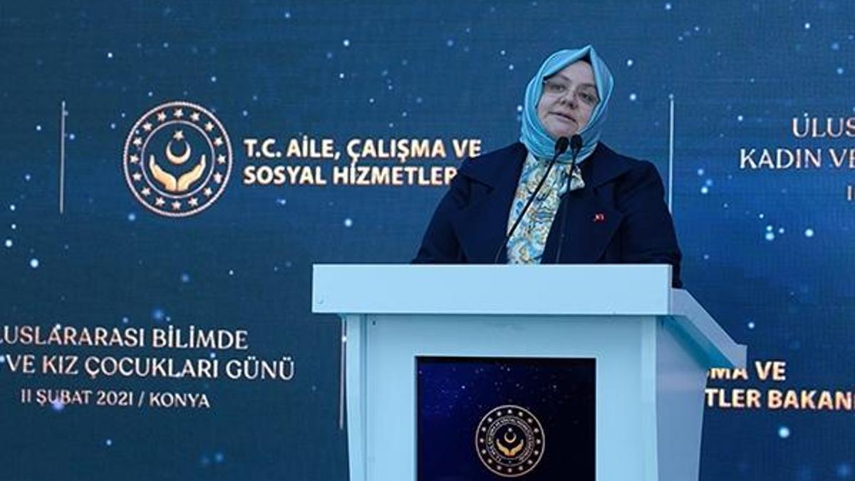Bakan Selçuk: Kadınlarımızın karar alma mercilerinde olmaları için uğraşıyoruz