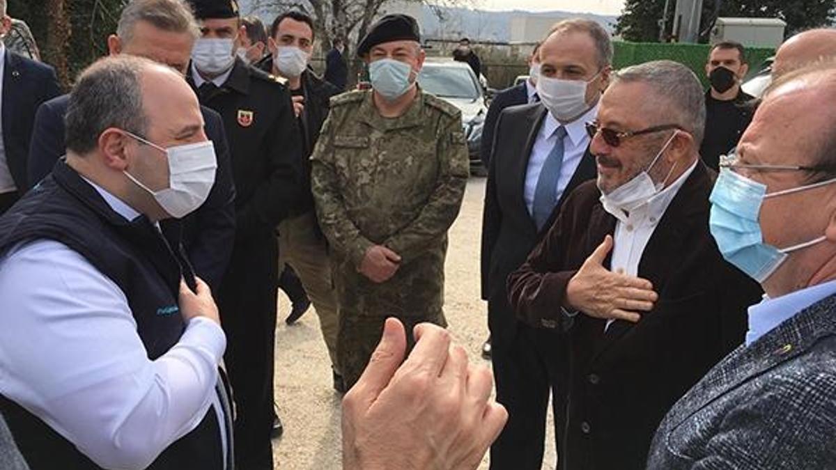 Bakan Varank, TOGG fabrikası inşaat sahasında incelemede bulundu