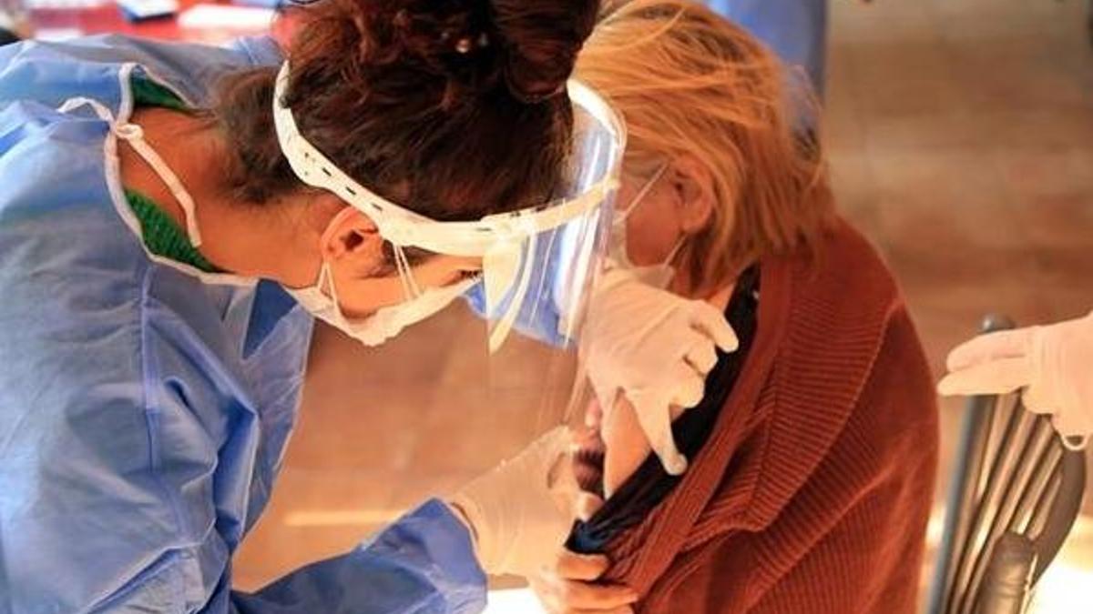 65 yaş üstü aşılama nasıl olacak? 65 yaş üstü aşı randevusu nasıl alınır, 65 yaş üstü aşılama başladı mı, ne zaman?