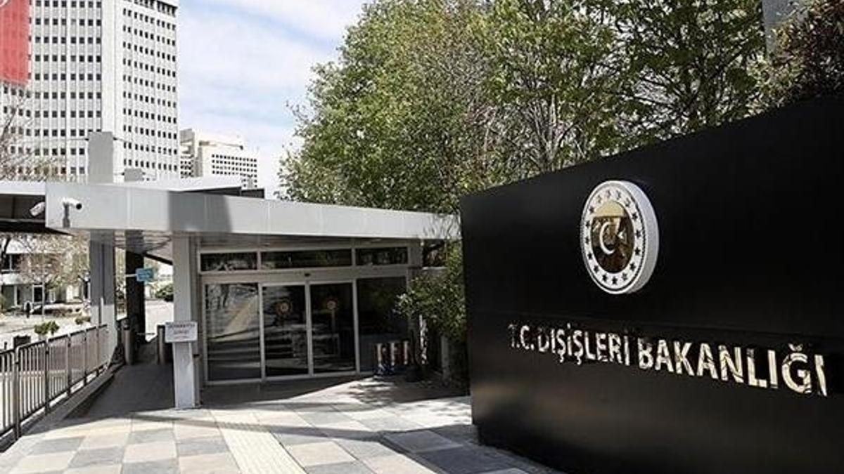 Dışişleri'nden, kurtarılan 15 Türk denizci ile ilgili açıklama