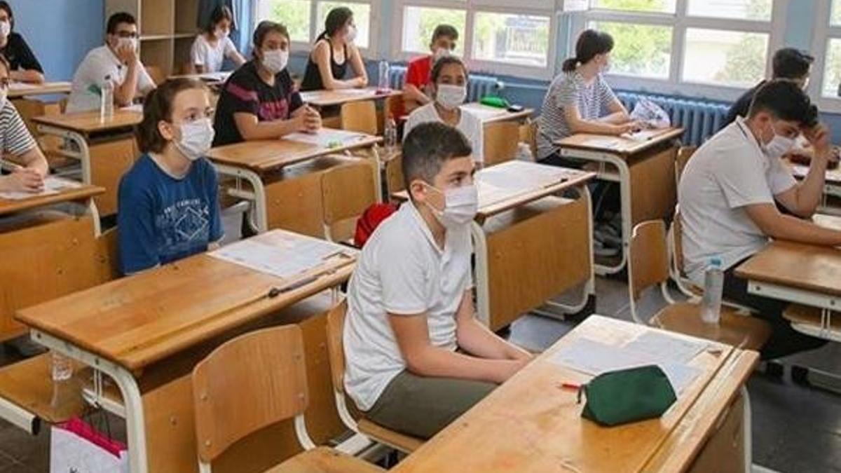 Liselerde yüz yüze eğitim ne zaman başlıyor? Liseler ne zaman açılacak, sınavlar ne zaman nasıl olacak?