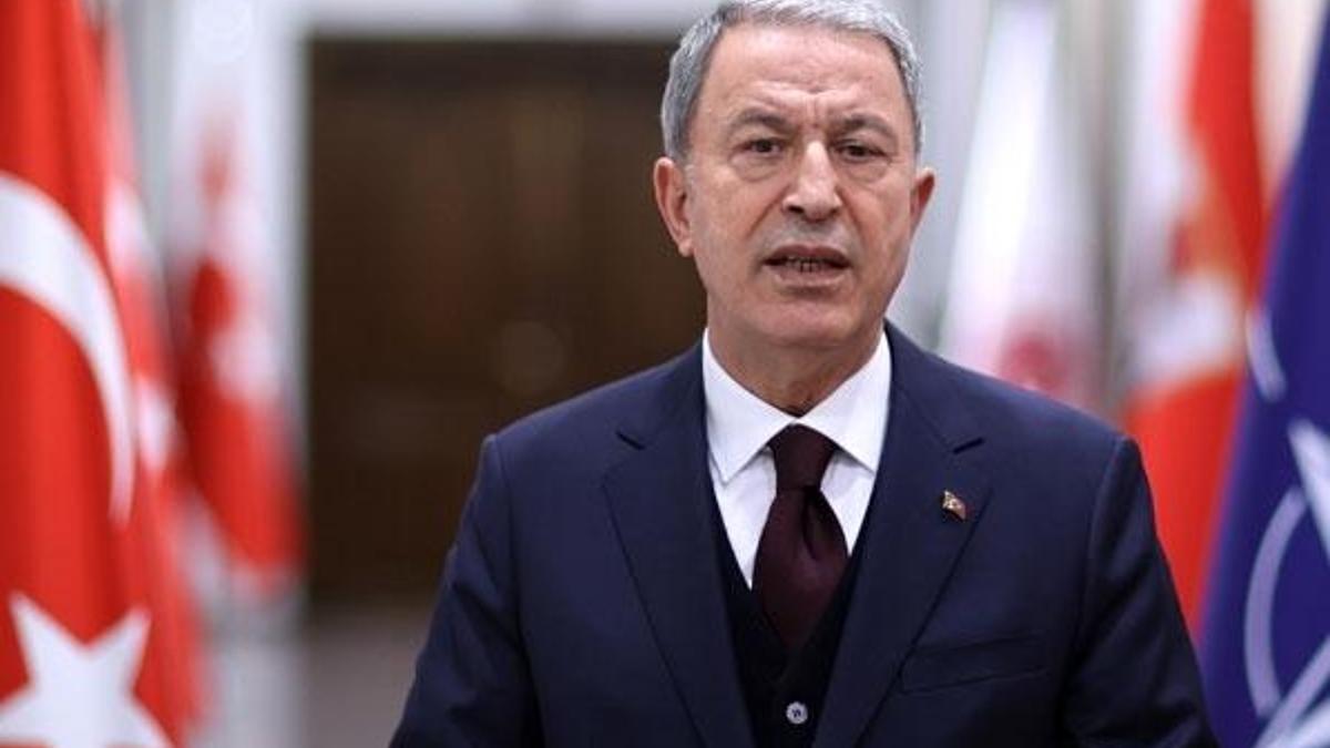 Bakan Akar'dan Gara mesajı: PKK büyük darbe aldı