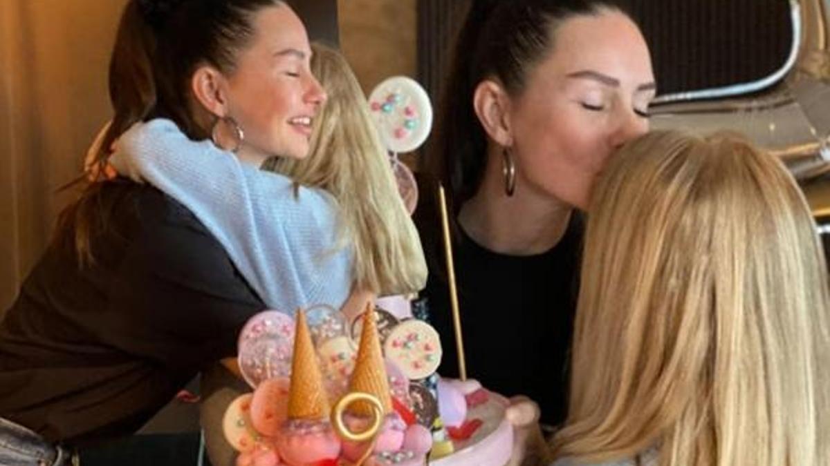 Yasemin Özilhan kızının doğum gününü kutladı: İlk göz ağrım!