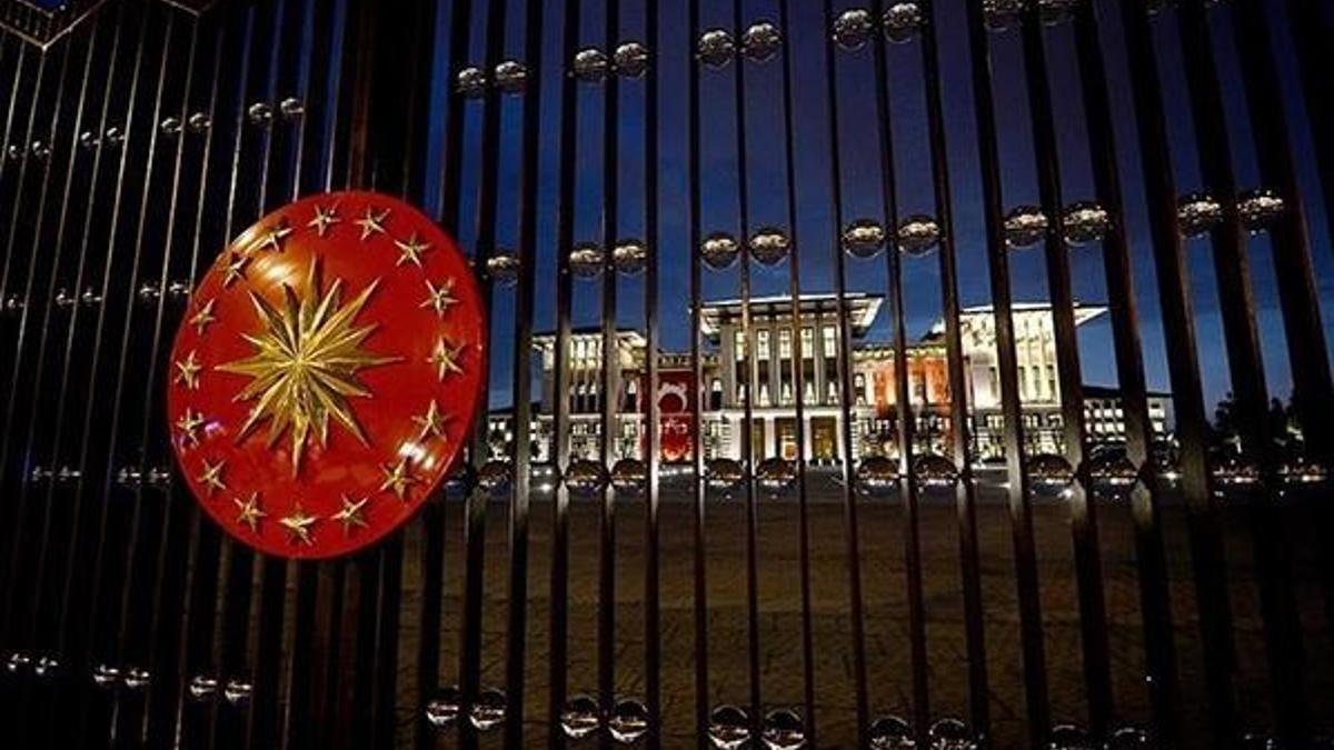 Cumhurbaşkanlığı, öğrencileri "staj onayı" dolandırıcılığına karşı uyardı