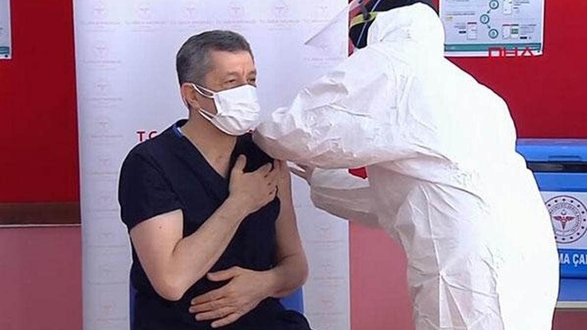 Öğretmenlere aşılama başladı!