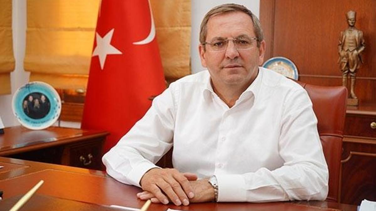 Ayvalık Belediye Başkanı Mesut Ergin, partisinden istifa etti