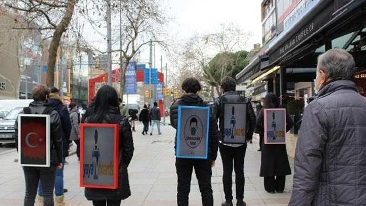 Yürüyen reklam panoları İstanbul’da