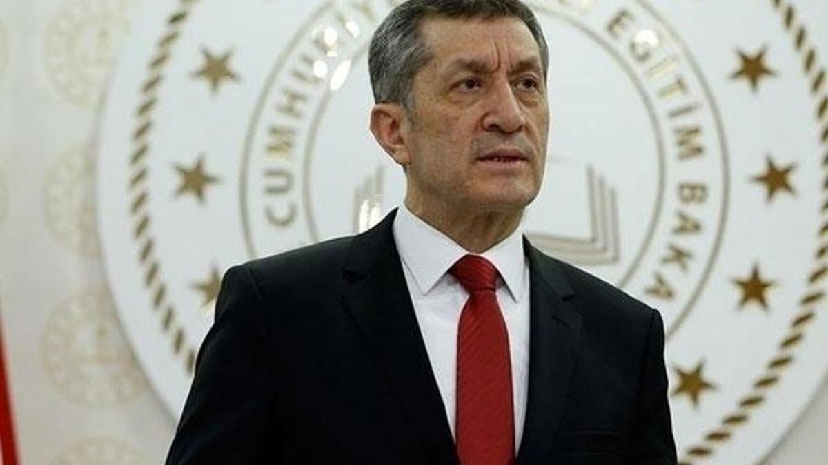 Okulların açılmasına saatler kala Bakan Selçuk açıkladı