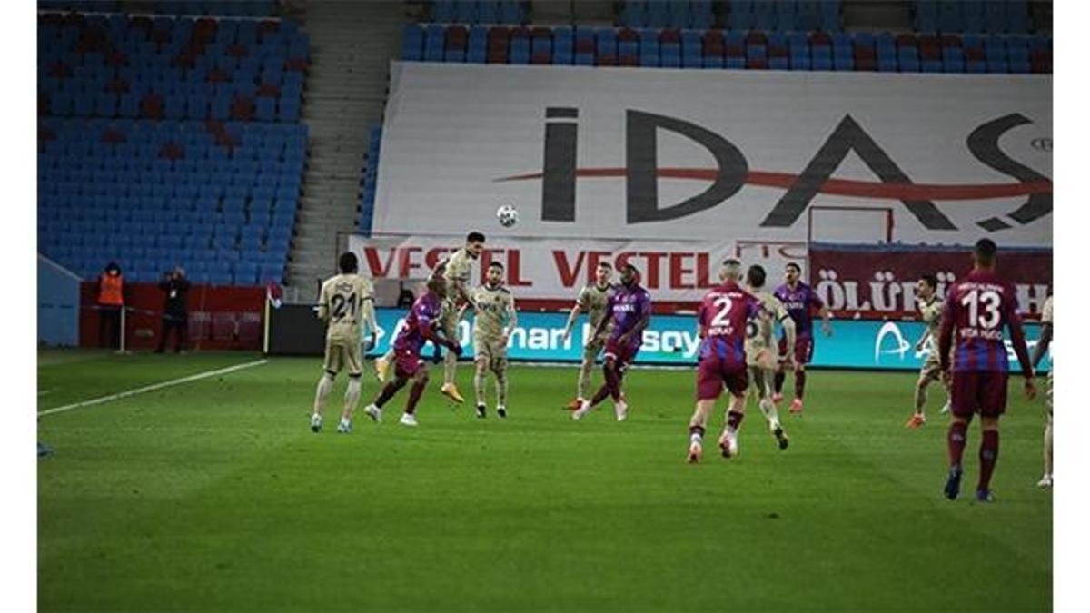 Fenerbahçe geri döndü Pelkas şov yaptı!