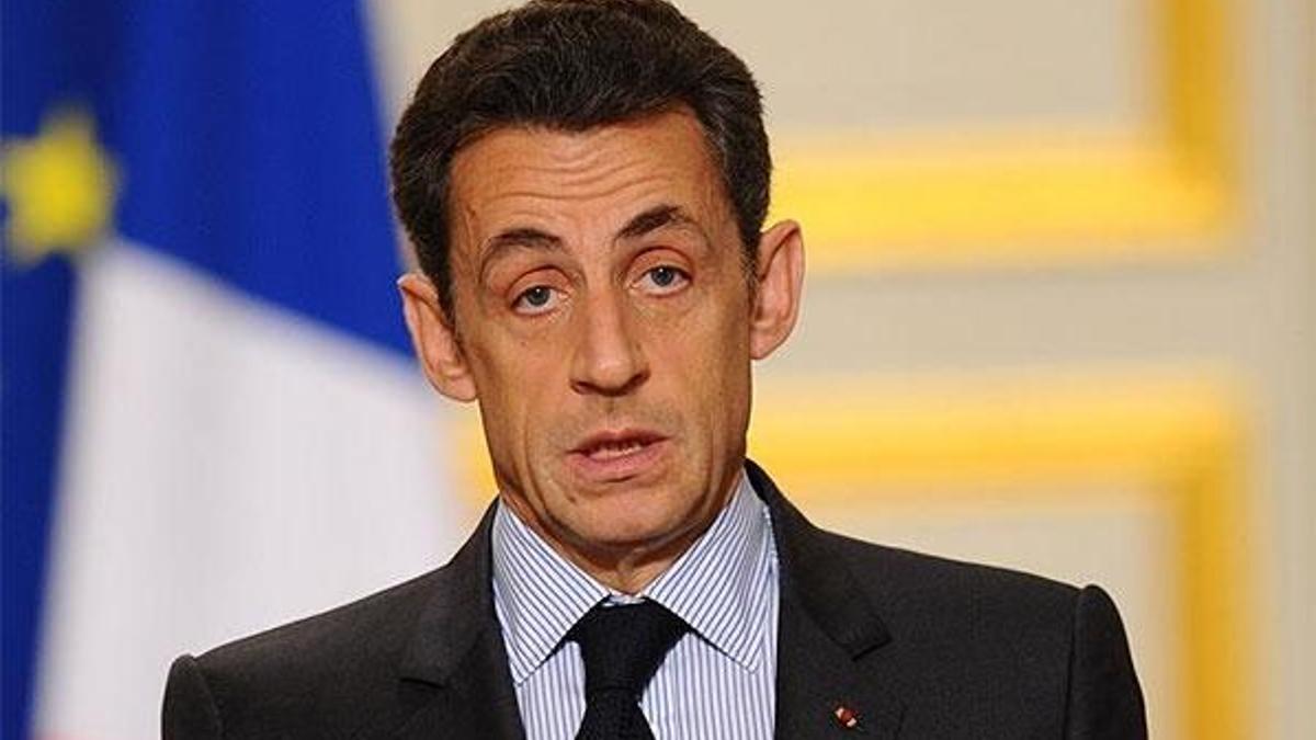 Nicolas Sarkozy 3 yıl hapis cezası aldı