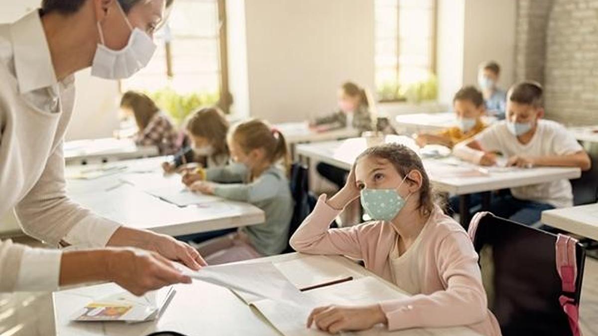 Yüksek ve çok yüksek riskli illerde okullar açılacak mı? Salı günü okullar açılacak mı?