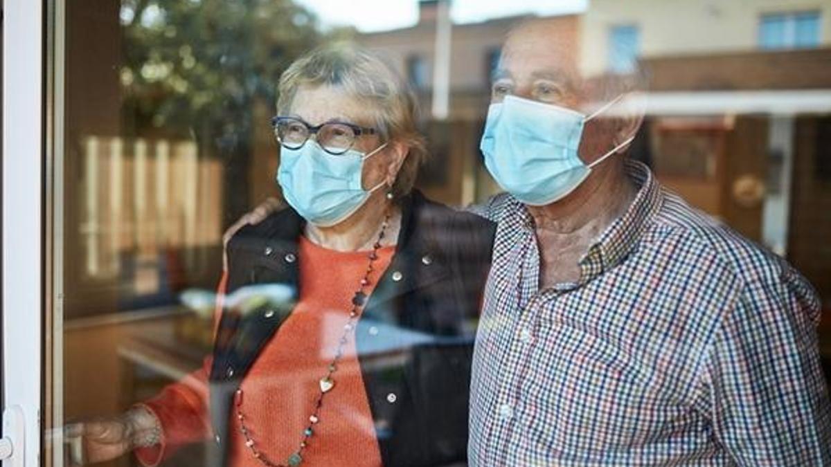 65 yaş üstü sokağa çıkma saatleri belli oldu! 65 yaş üstü sokağa çıkma yasağı hangi illerde kalktı? Genelge yayınlandı!