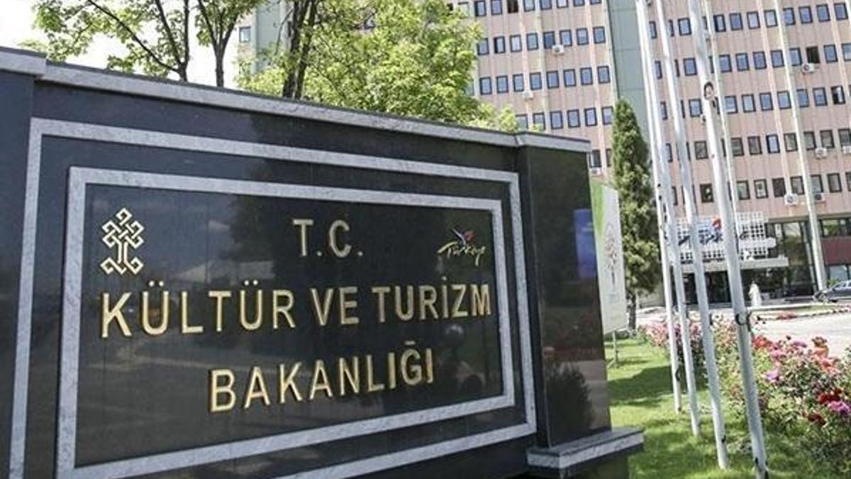 Sözleşmeli sanatçı alım sınavı 5 Nisan'a ertelendi