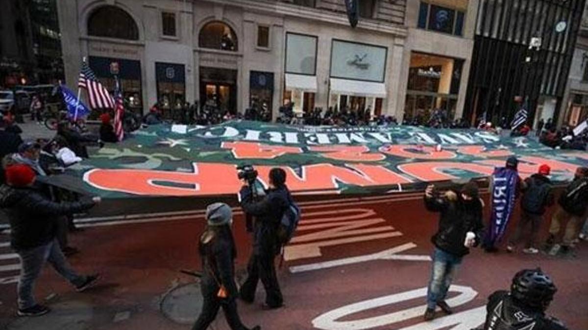 New York'ta Trump destekçilerine polis müdahalesi!