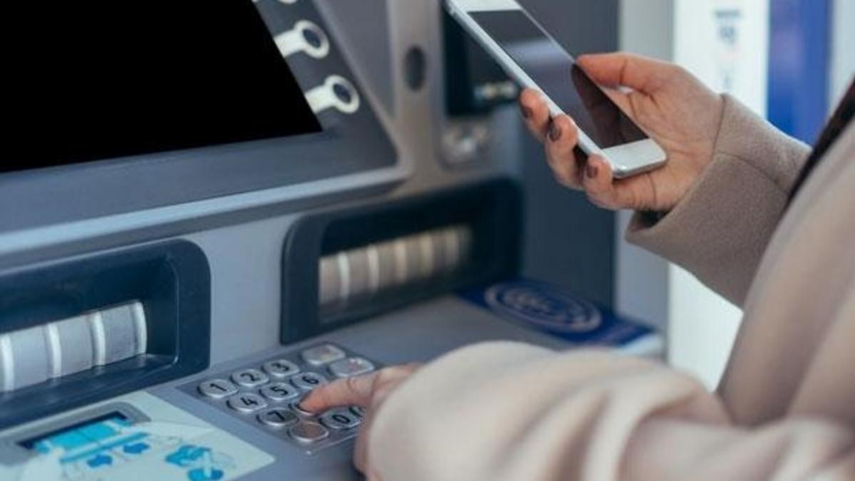 Bankada parası olan herkesi ilgilendiriyor! Hesabınızı boşaltıyorlar