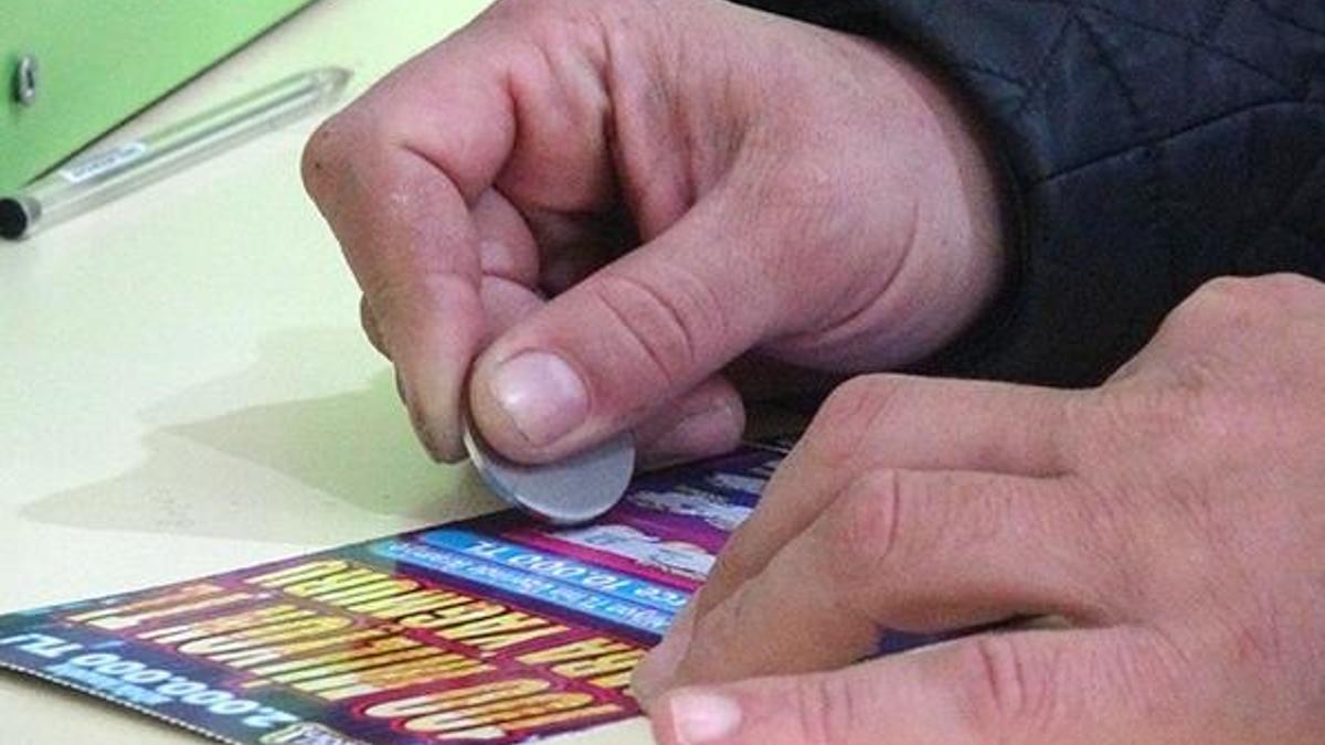 'Kazı Kazan Para Yağmuru'nda Aydınlı gence 2 milyonluk büyük ikramiye!