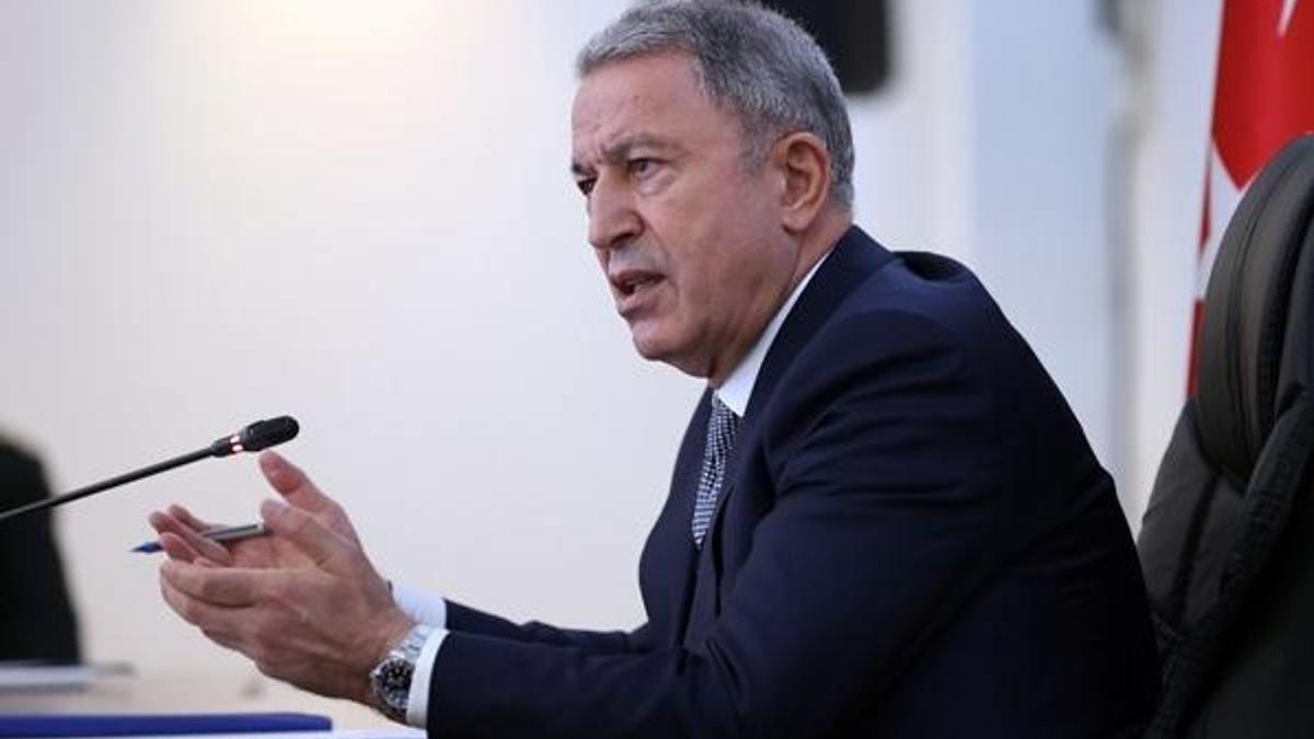 Bakan Akar'dan hava harekatı açıklaması: 1'i sözde lider 25 terörist etkisiz hale getirildi!