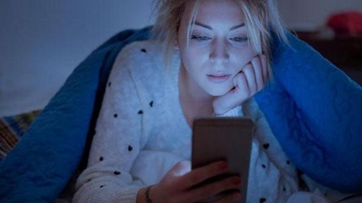 'Mavi ışık' uyarısı: Uyku döngüsünü bozabilir