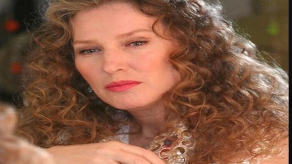 Suzan Kardeş kimdir, aslen nereli? Suzan Kardeş’in yaşı kaç, hangi şarkıları var?