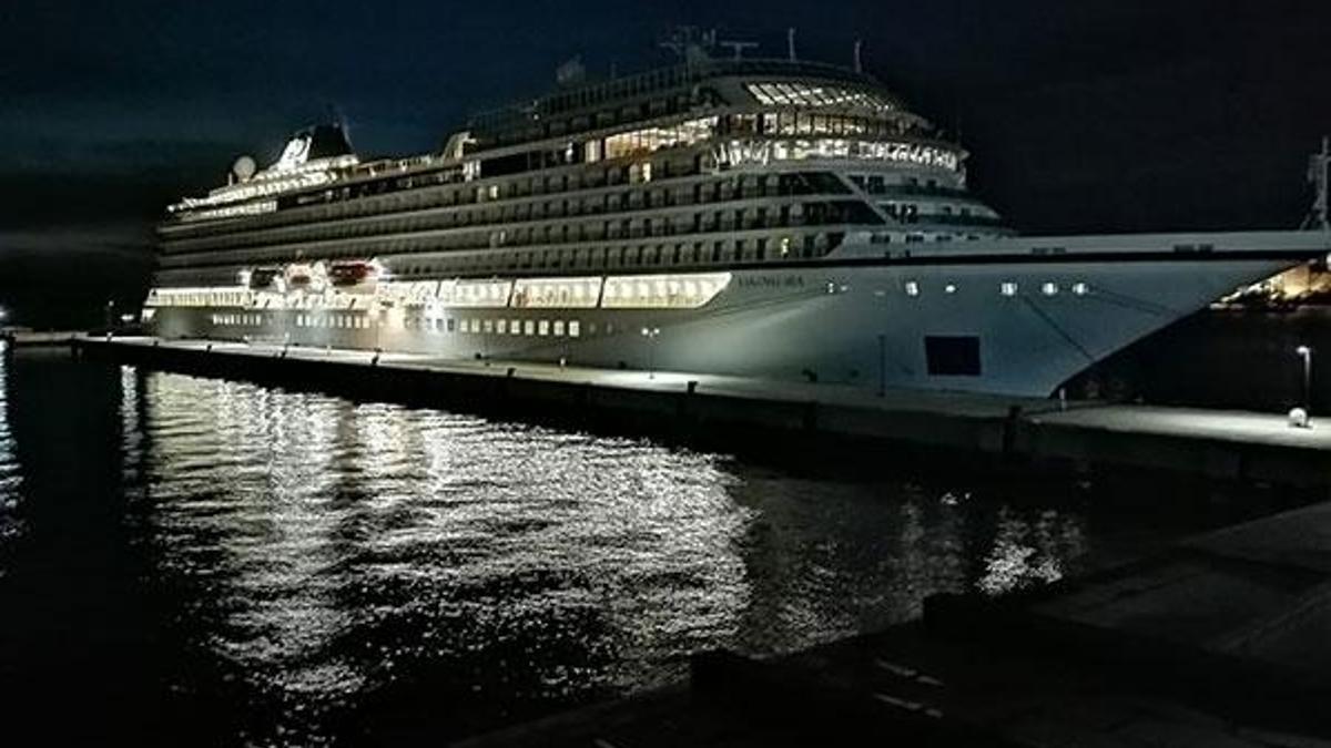 Bodrum'a sezonun ilk kruvaziyer gemisi geldi