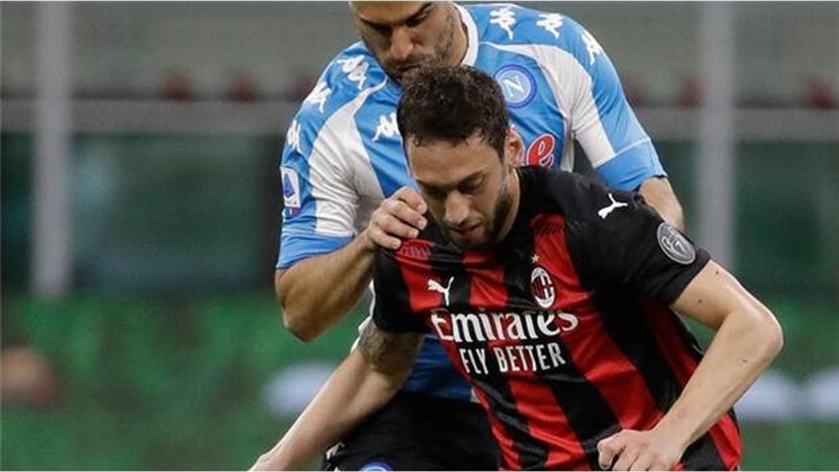 Milan'dan Hakan Çalhanoğlu'na yaylım ateşi