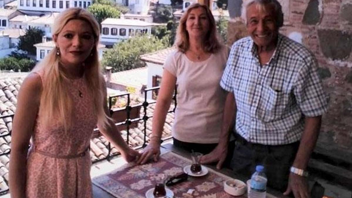 Antalya'da aile faciası! Annesi, babasını ve kız kardeşini öldürdü...
