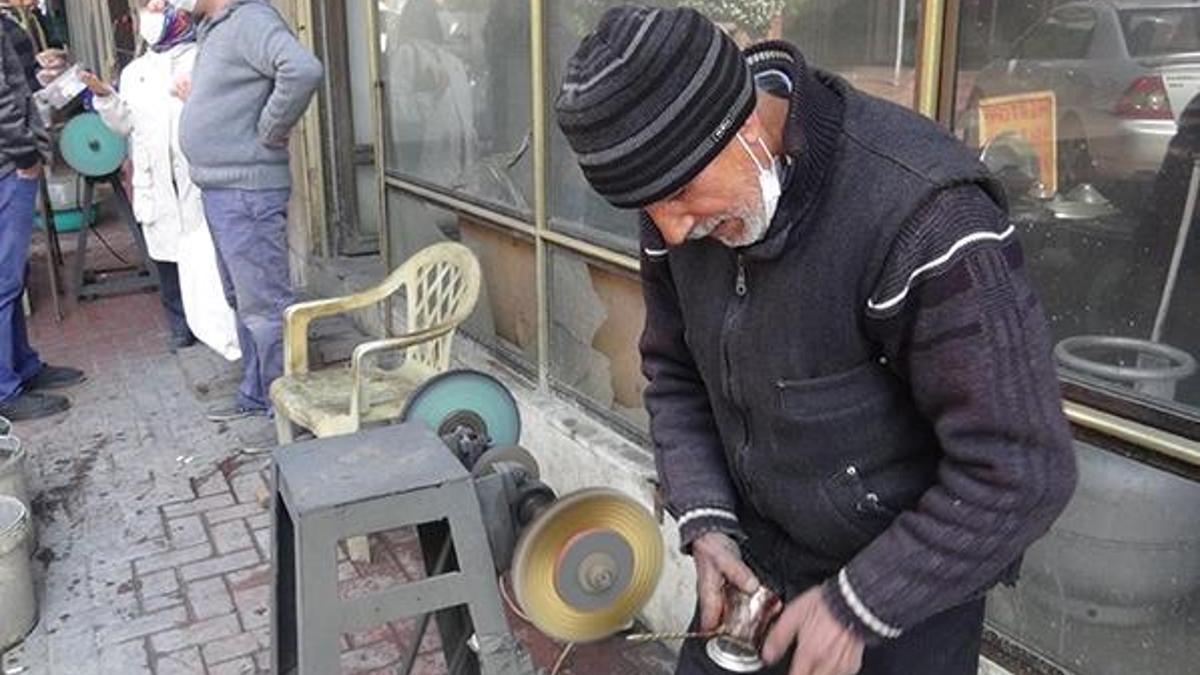 Kalay ustaları çırak bulamıyor