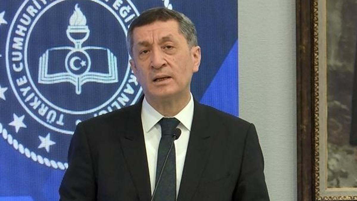 Bakan Selçuk'tan okullarla ilgili flaş açıklama! Kalıcı olacak...