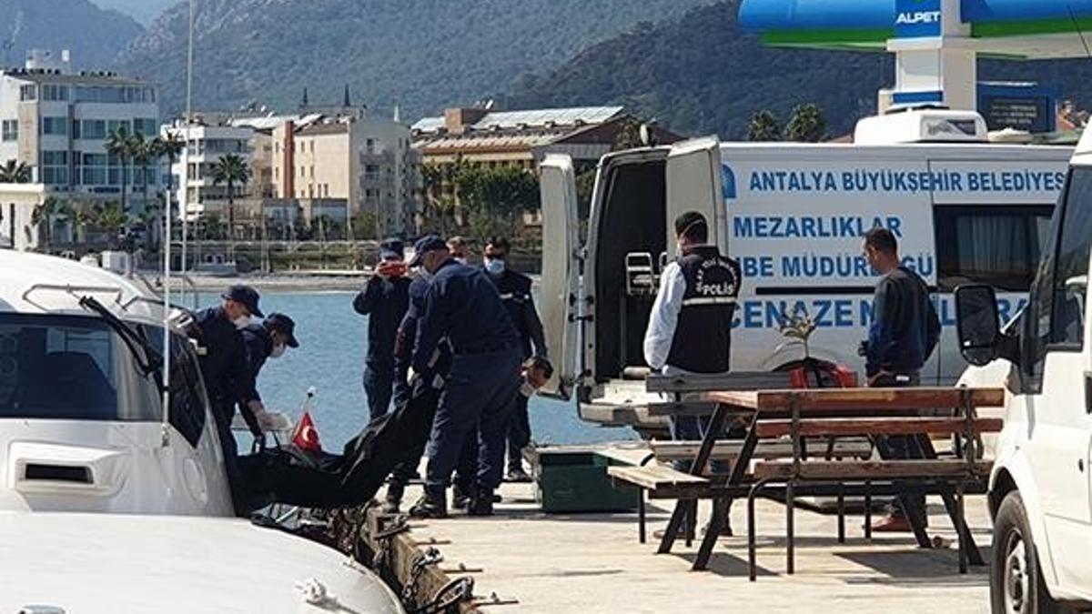 Kemer'de denizde erkek cesedi bulundu