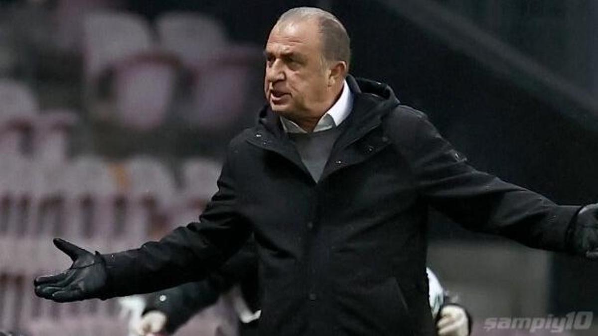 Fatih Terim'den öğrencilerine yaylım ateşi