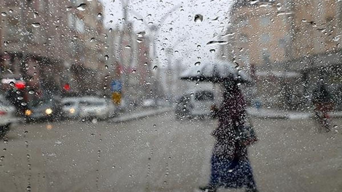 Kar geliyor! Meteoroloji ve uzmanlardan peş peşe uyarılar! Bir gecede her şey değişecek! Sıra dışı olaylar yaşanacak