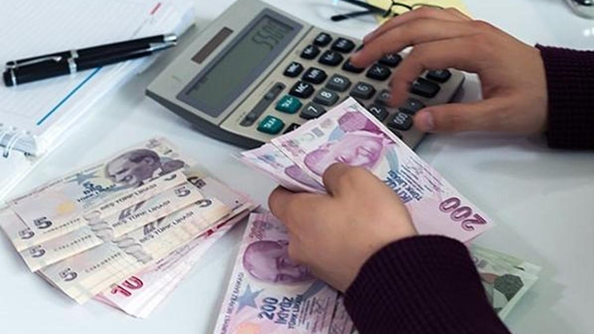 Emeklilik ile ilgili flaş açıklama! Maaşlar düşüyor, 1500 lira...